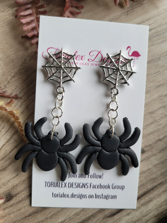 Spider dangles